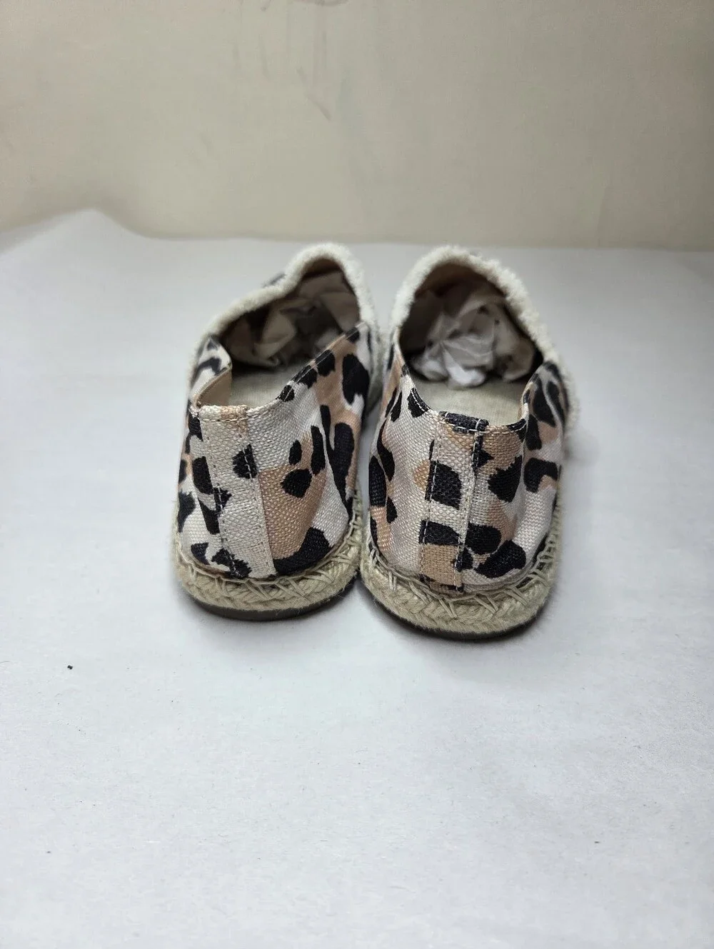 SCHUTZ Ohanna Leopard Print Canvas Espadrille Flats Slip On Shoes Size 8B